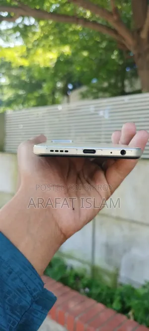 ভিভো ওয়াই৩৩এস ১২৮ জিবি গোল্ড