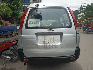 Toyota Noah 2003 Silver