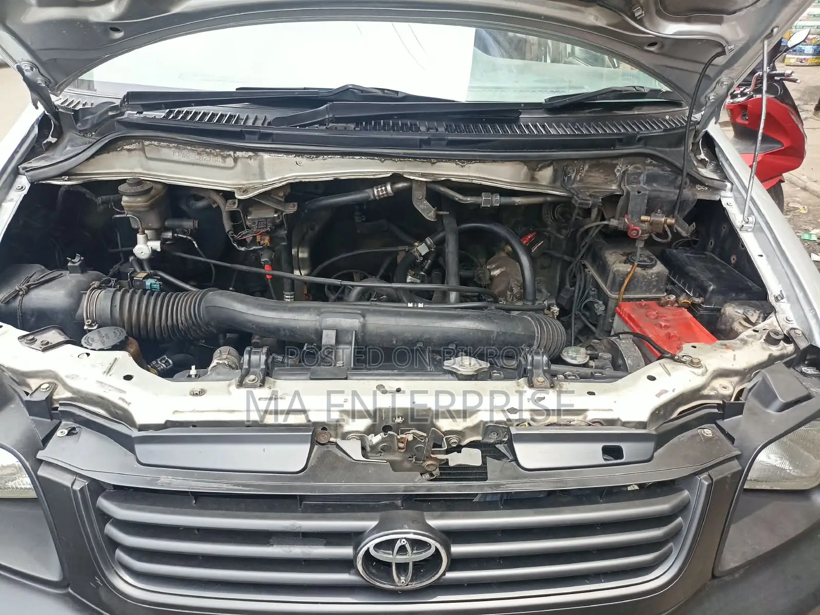 Toyota Noah 2003 Silver