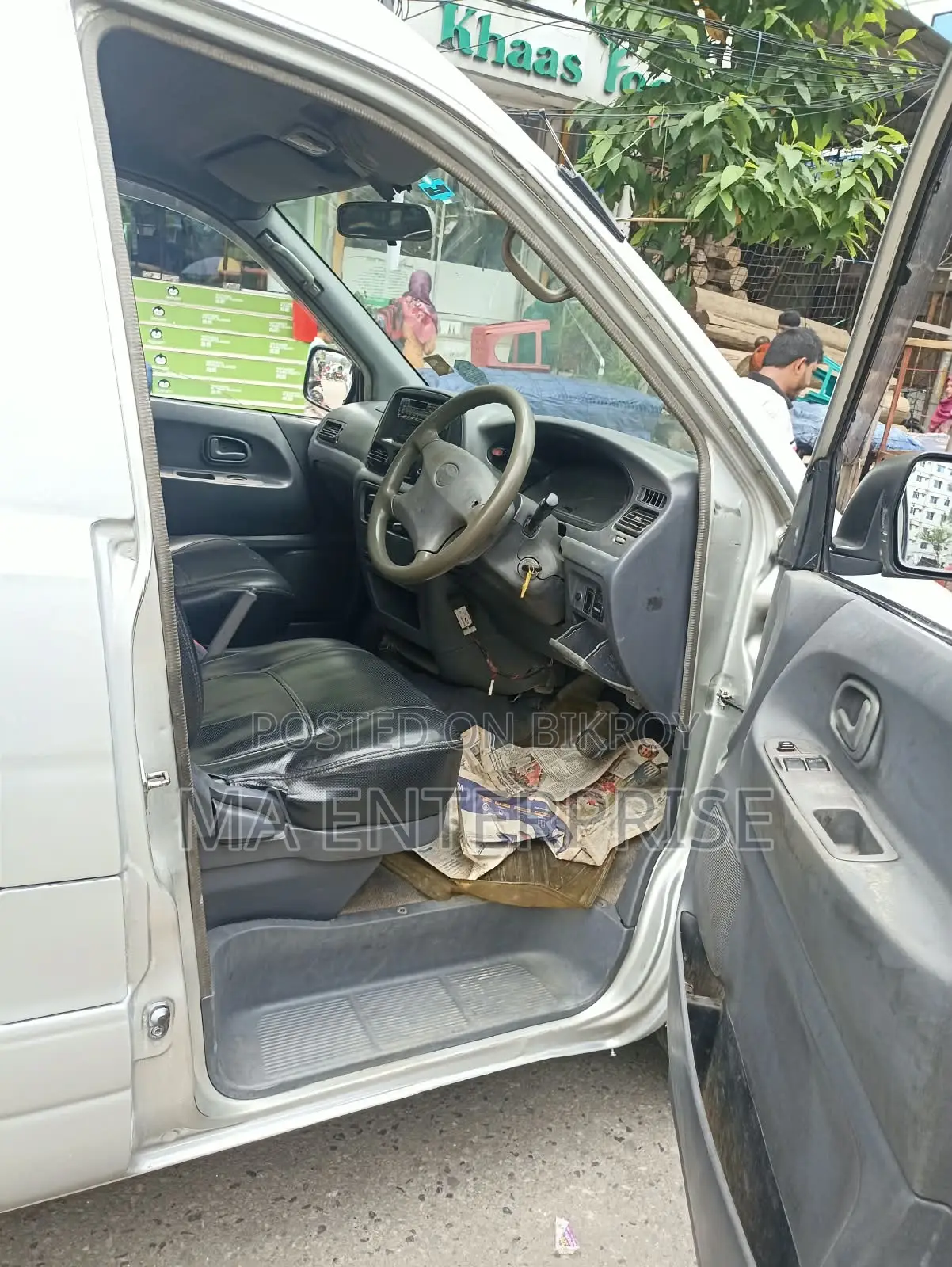 Toyota Noah 2003 Silver