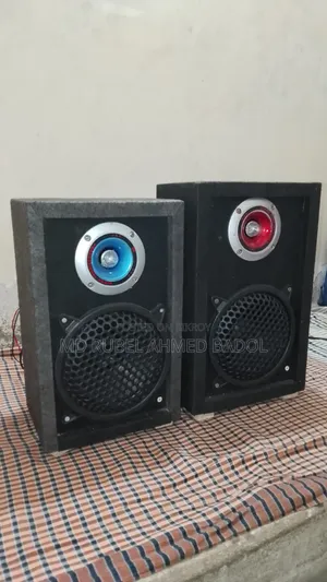এটা ডি১০ সার্কিট দিয়ে তৈরি করা একটি অডিও প্লেয়ার ব্লুটুথ এবং কারোকে