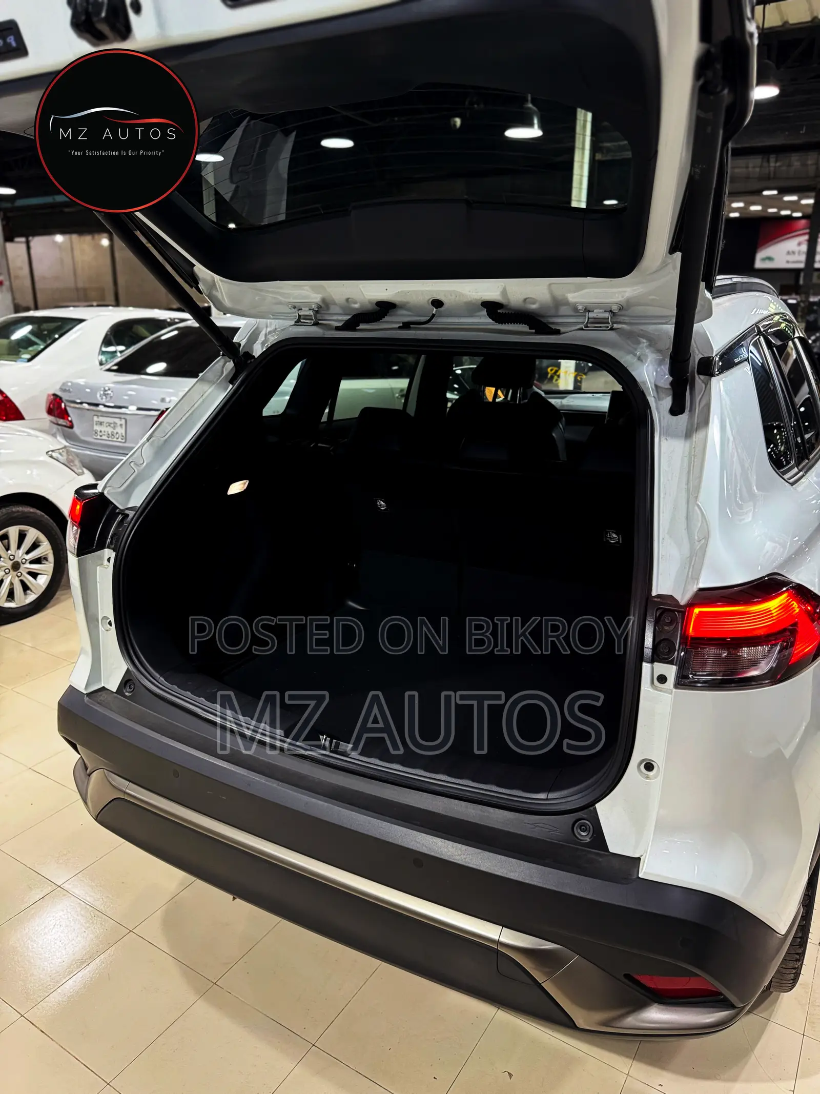 Toyota Corolla Cross 1.8 Hybrid FWD 2021 Pearl