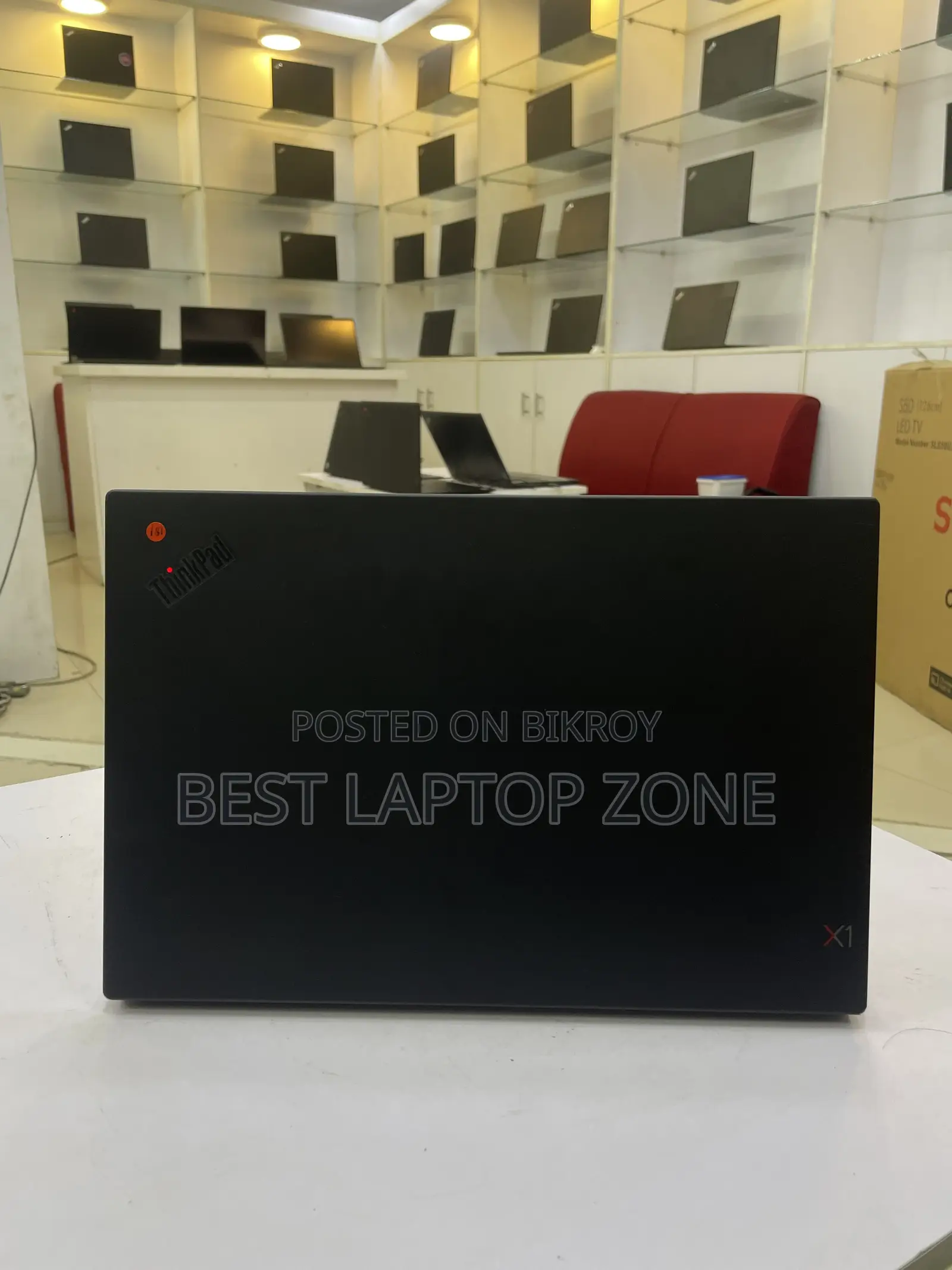 Laptop Lenovo 300e 8GB Intel Core i5 SSD 256GB