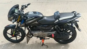 বাজাজ পালসার ১৫০ ২০১৬ ব্ল্যাক