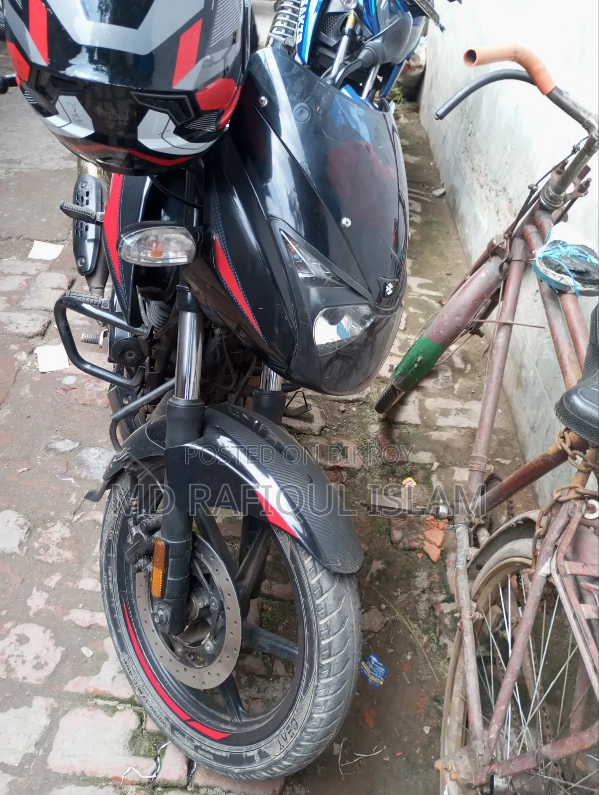 বাজাজ পালসার ১৫০ ২০২২ ব্ল্যাক