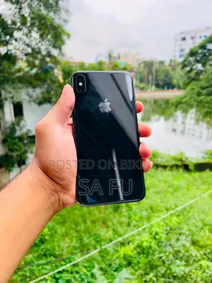 New Apple iPhone XS Max 256 GB Black