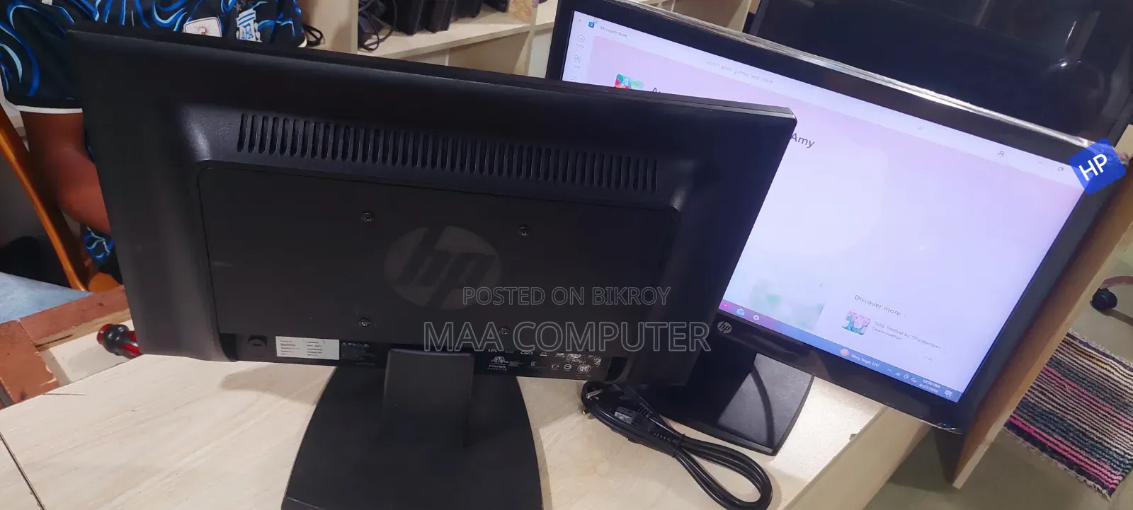 20-inch HP Original Brand LED Monitor, 100% fresh, with no scratches or spots of any kind.