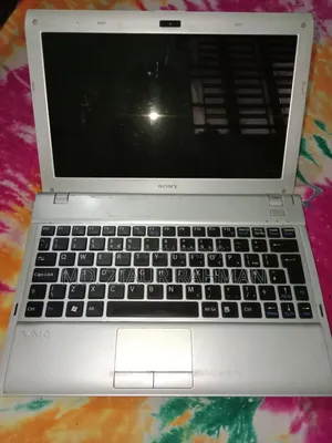 Laptop Vinovo 1GB Intel Core I3 SSHD+SSD 32GB