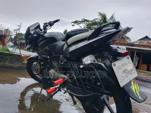 বাজাজ পালসার ১৫০ ২০১৬ ব্ল্যাক