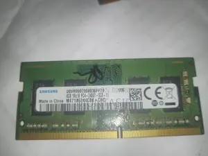 Samsung 4gb Ddr4-2400 So-Dimm