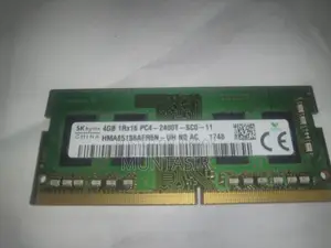 SK Hynix 4GB DDR4-2400T SODIMM — HMA851S6AFR6N