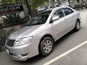 টয়োটা করোল্লা ২০০৫ সিলভার