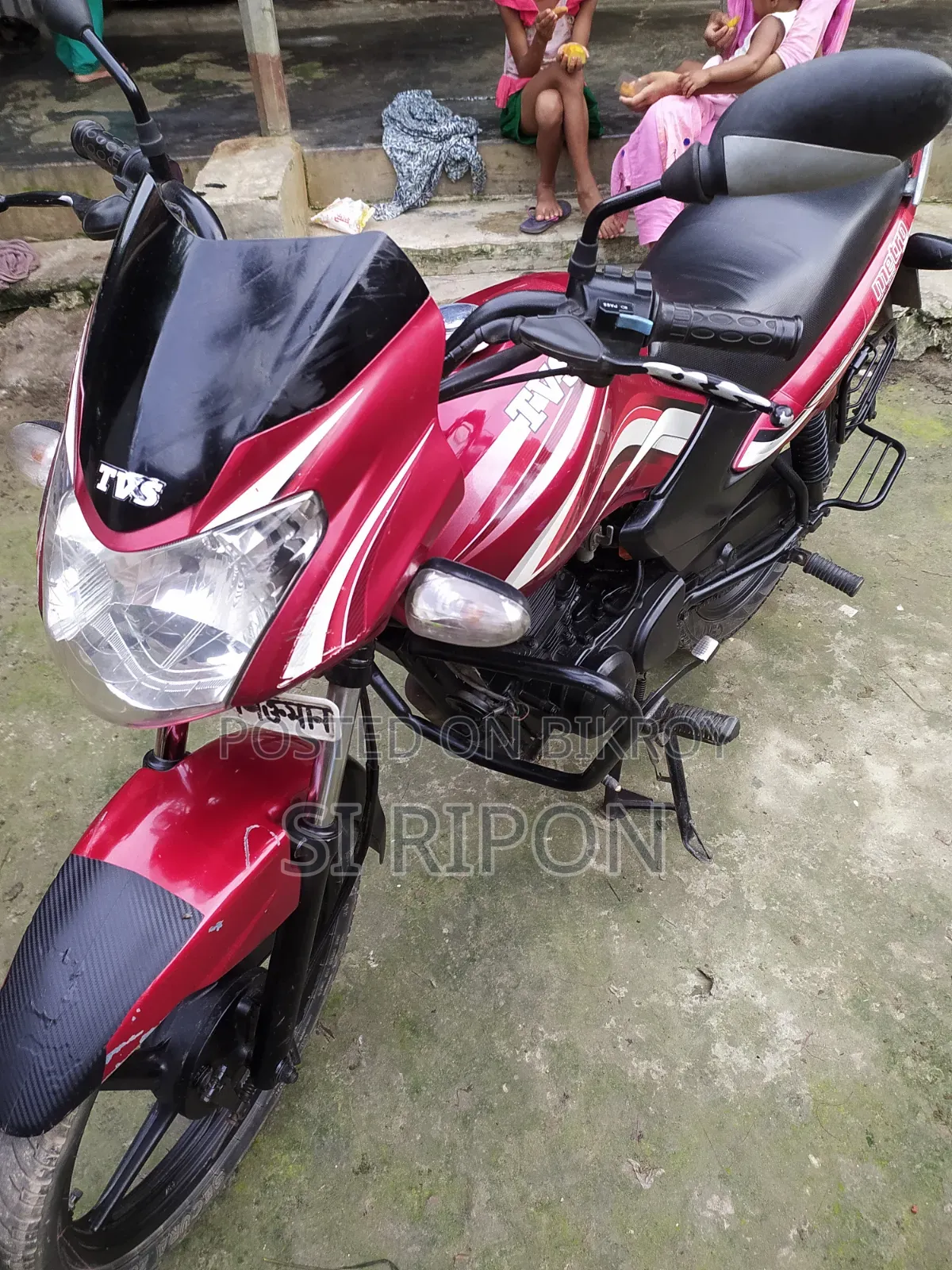 New TVS Metro 2018 Red
