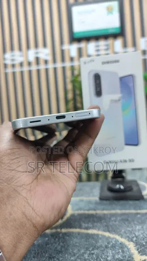স্যামসাং গ্যালাক্সি এ৩৬ ২৫৬ জিবি হোয়াইট