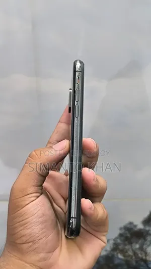 অ্যাপল আইফোন এক্স ২৫৬ জিবি ব্ল্যাক