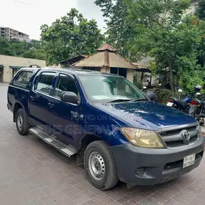 Toyota Hilux 2006 Blue