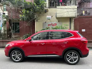 এমজি এইচএস ২০২২ রেড