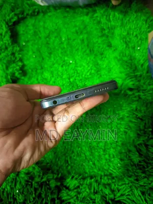 Walton 8 GB Black