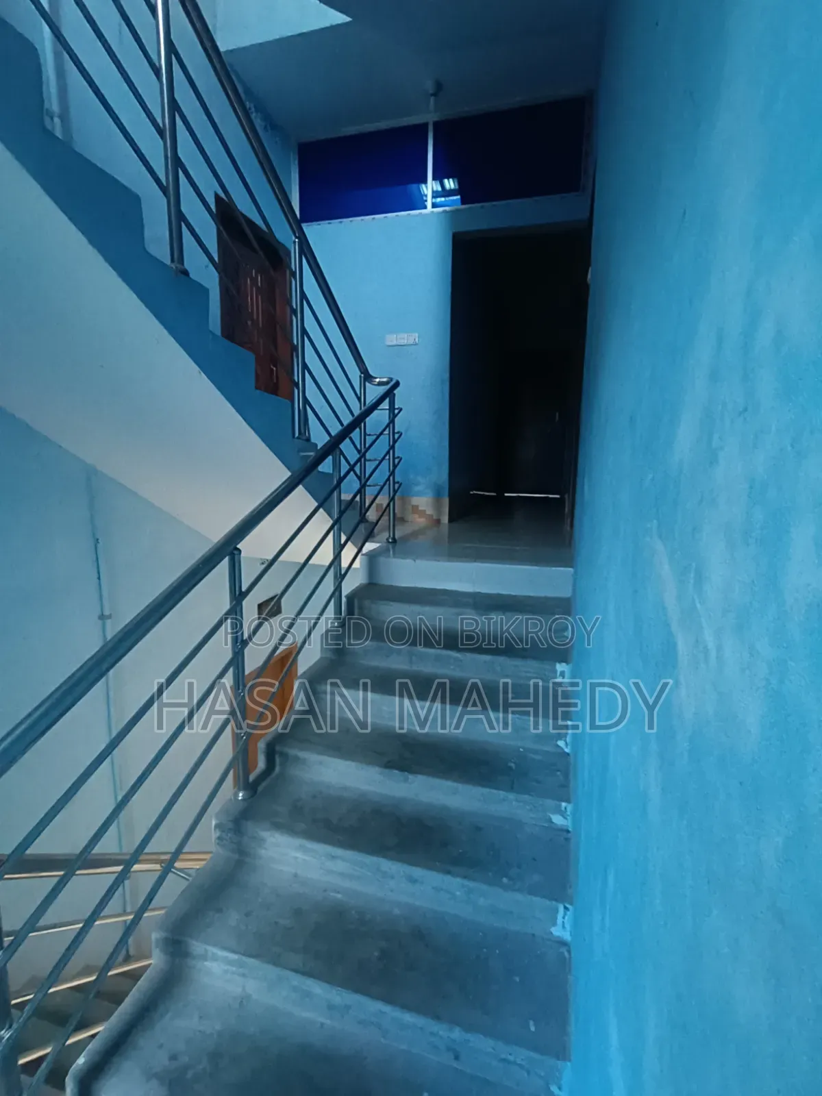 মোড়েলগঞ্জে ১০ বেডরুমের বাড়ি বিক্রয়