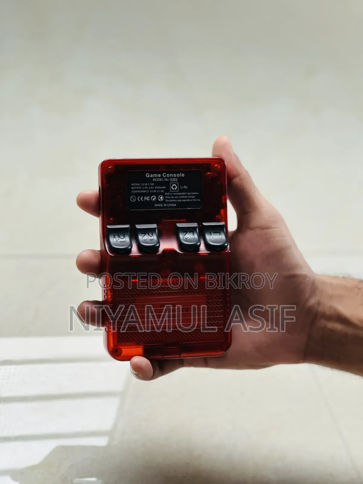 R36S Handheld Retro Game Console (64GB SD Card)