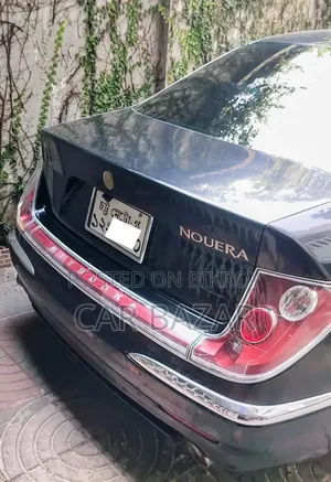 মিতসুওকা নুয়েরা ২০১১ ম্যাট ব্ল্যাক