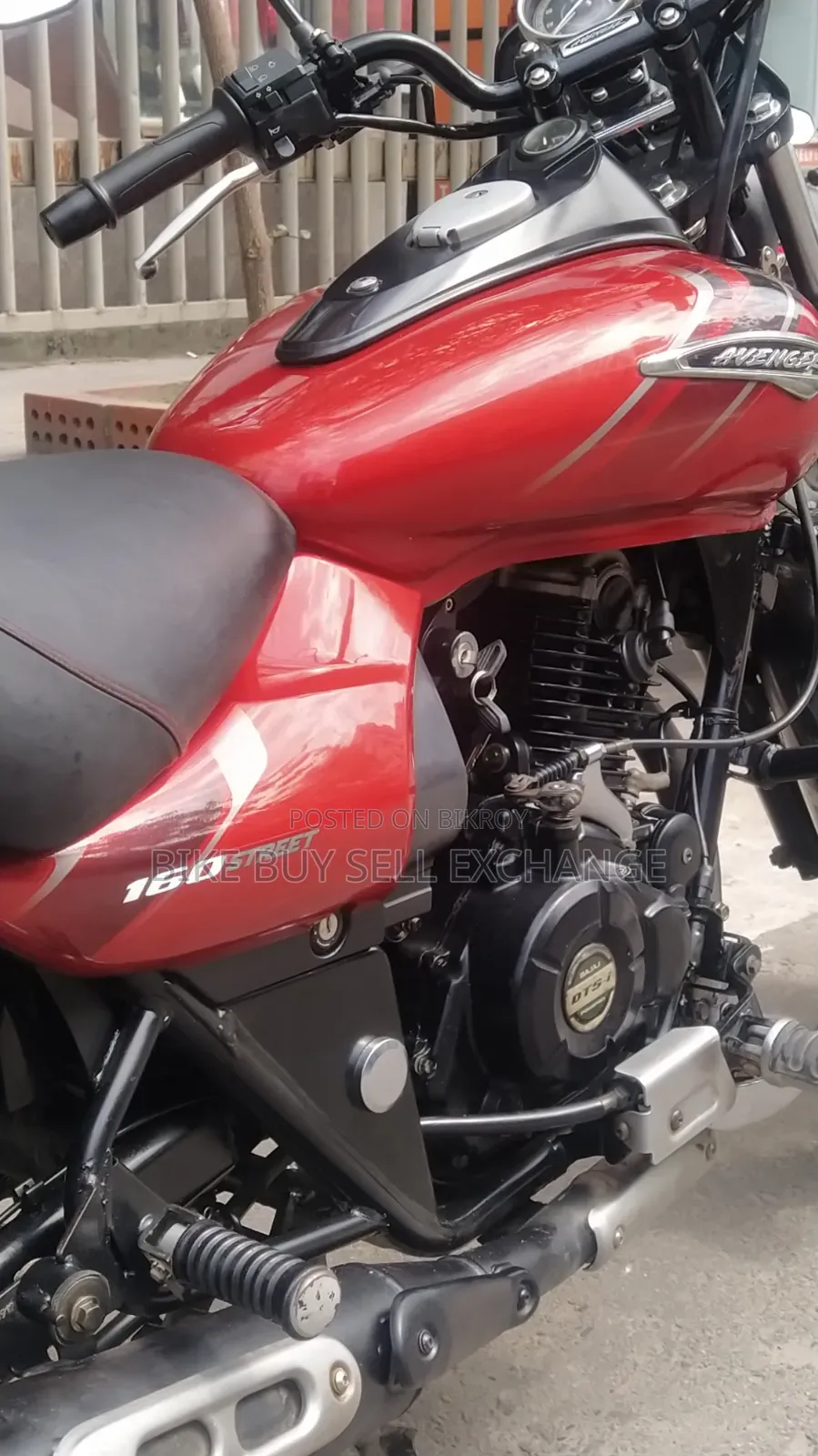 Bajaj Avenger 160 Street 2021 Red