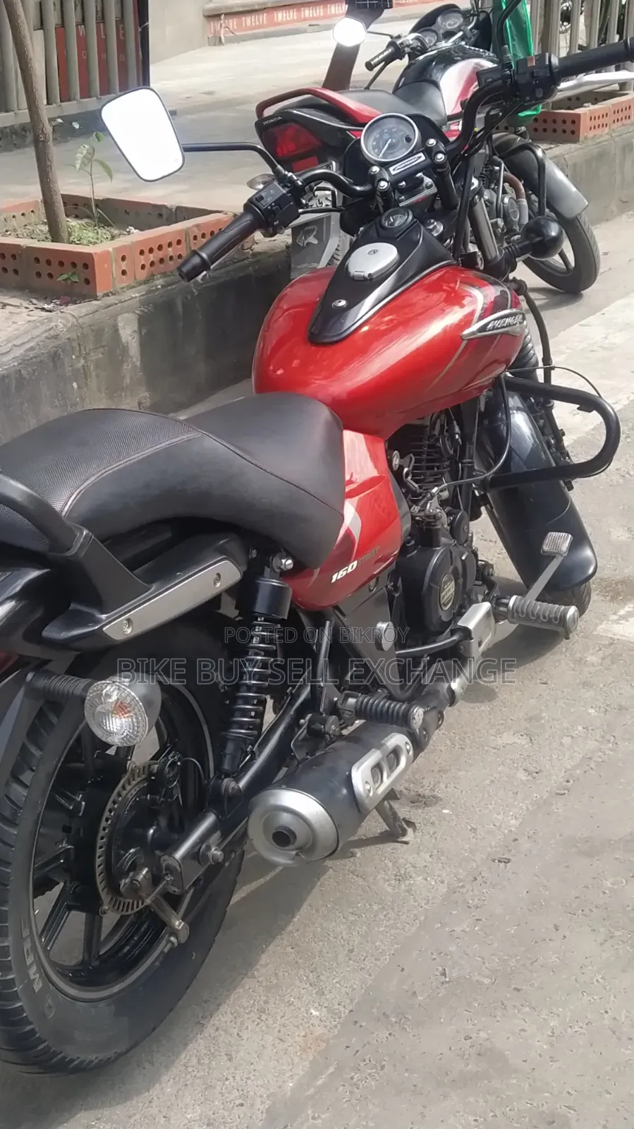 Bajaj Avenger 160 Street 2021 Red