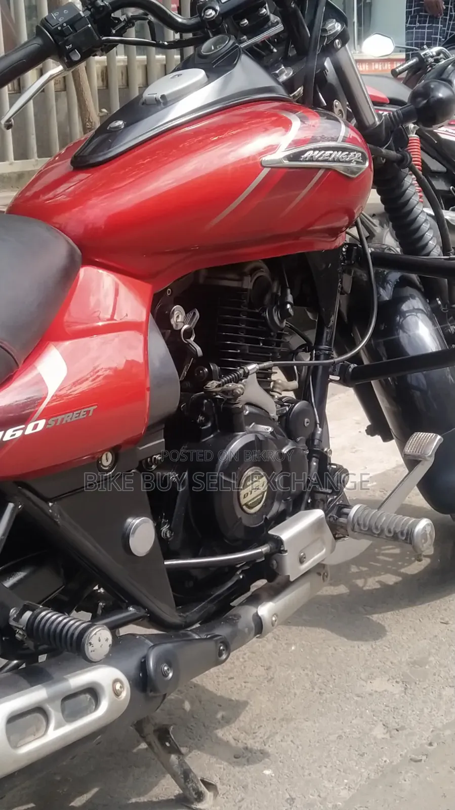 Bajaj Avenger 160 Street 2021 Red