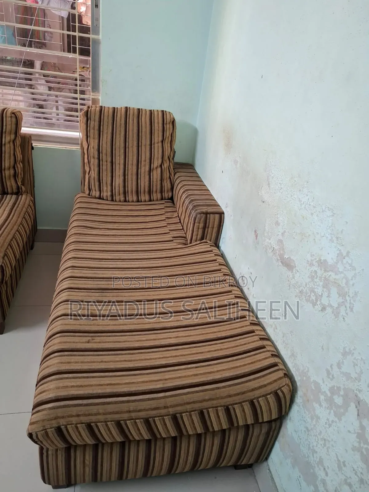 Hatil Sofa Set
