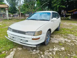 টয়োটা করোল্লা স্টেশন ওয়াগন ১৯৯৬ সাদা