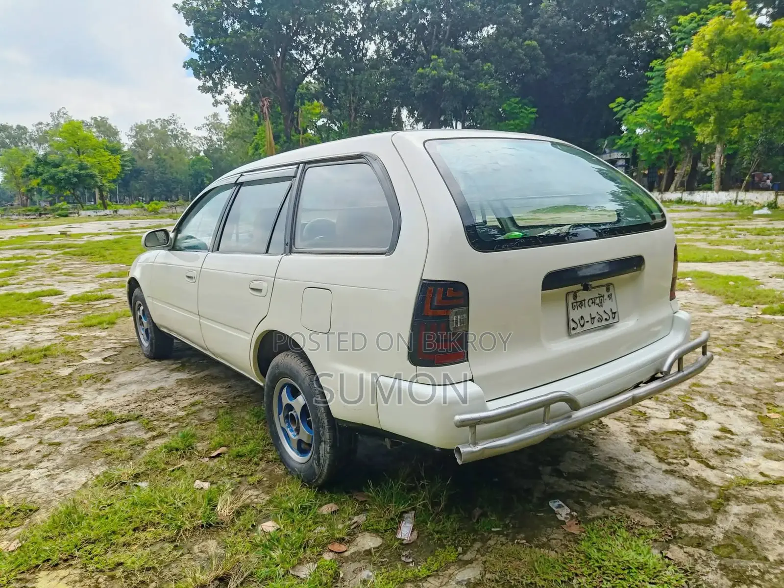 টয়োটা করোল্লা স্টেশন ওয়াগন ১৯৯৬ সাদা