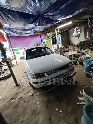 টয়োটা করোল্লা ১৯৯৩ হোয়াইট