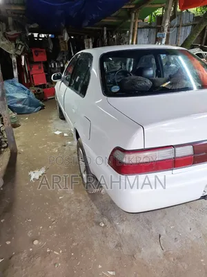 টয়োটা করোল্লা ১৯৯৩ হোয়াইট
