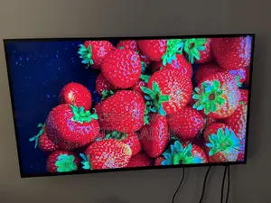 QLED 43 Inch TV (Excellent Condition)