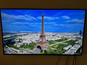 QLED 43 Inch TV (Excellent Condition)