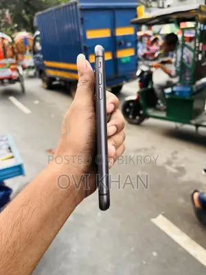 অ্যাপল আইফোন ১১ ৬৪ জিবি ব্ল্যাক
