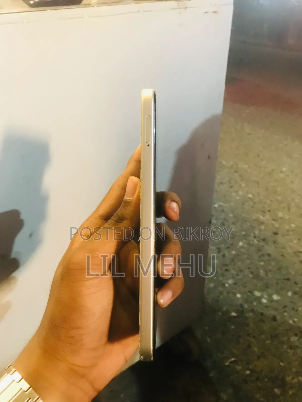 Helio 45 128 GB Blue