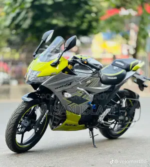 Suzuki Gixxer SF 2025