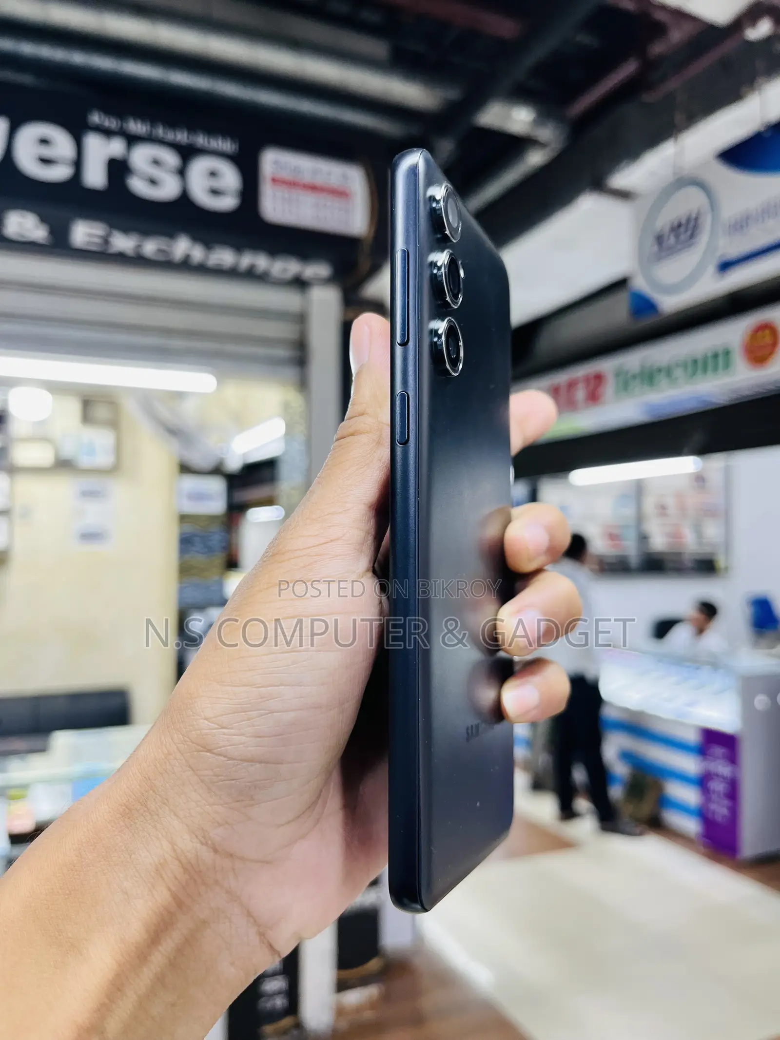 Samsung Galaxy F55 128 GB Black