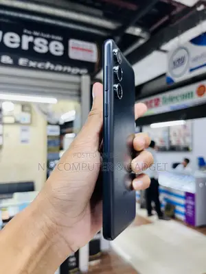 Samsung Galaxy F55 128 GB Black