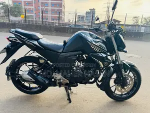 ইয়ামাহা এফজেডএস ভি২ ২০১৮ ব্ল্যাক