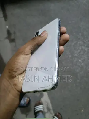 অ্যাপল আইফোন এক্স ৬৪ জিবি হোয়াইট