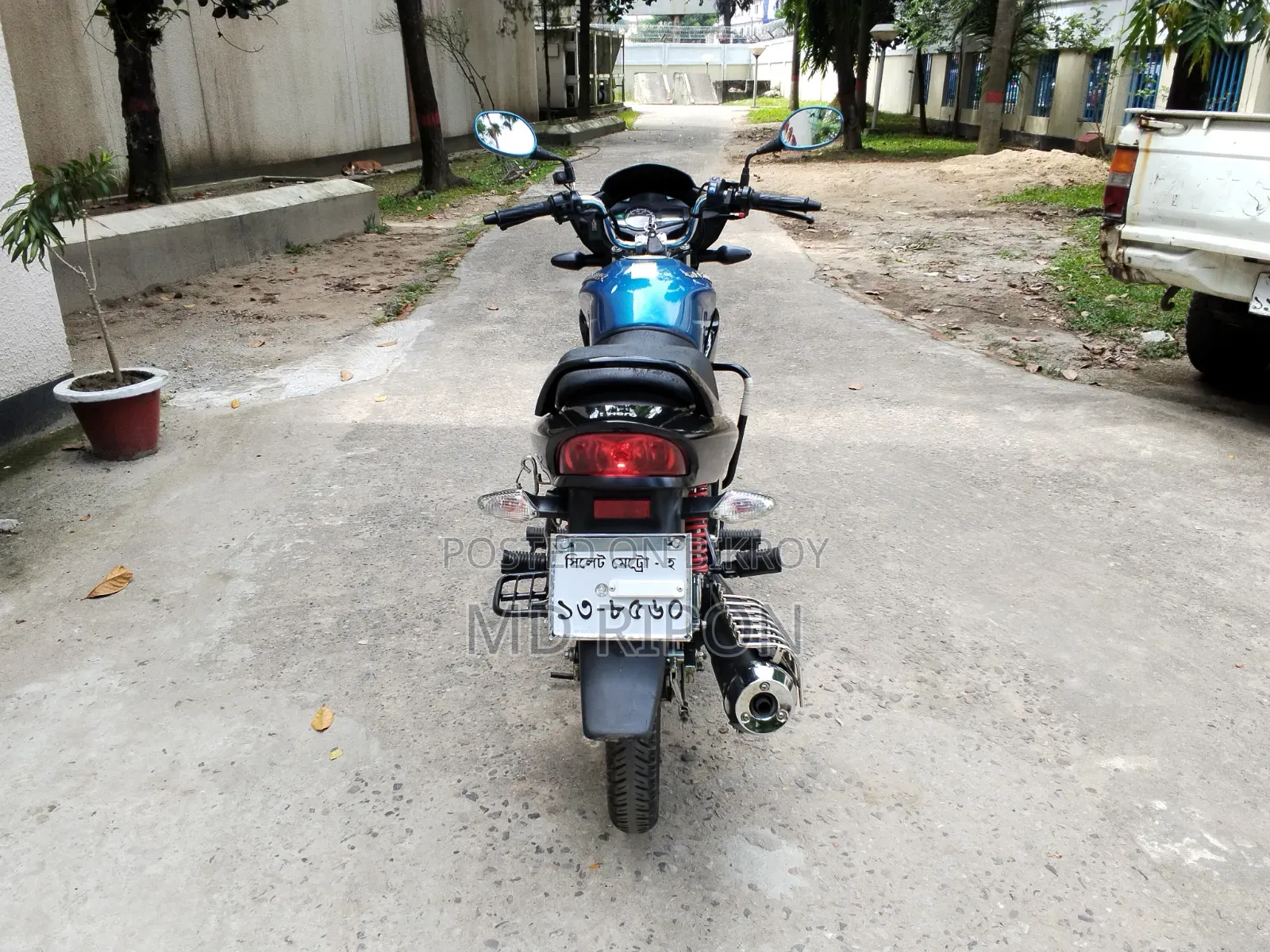 হিরো গ্ল্যামার ২০২৫ নীল