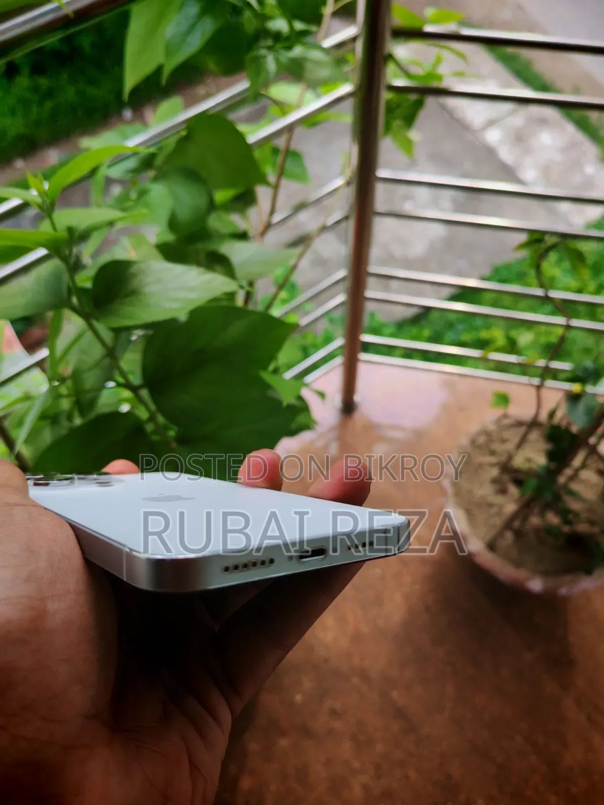 অ্যাপল আইফোন ১৪ প্রো ম্যাক্স ১২৮ জিবি হোয়াইট