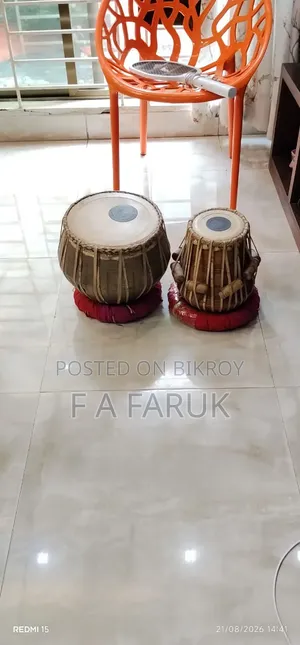 2 Tablas for sale, like new