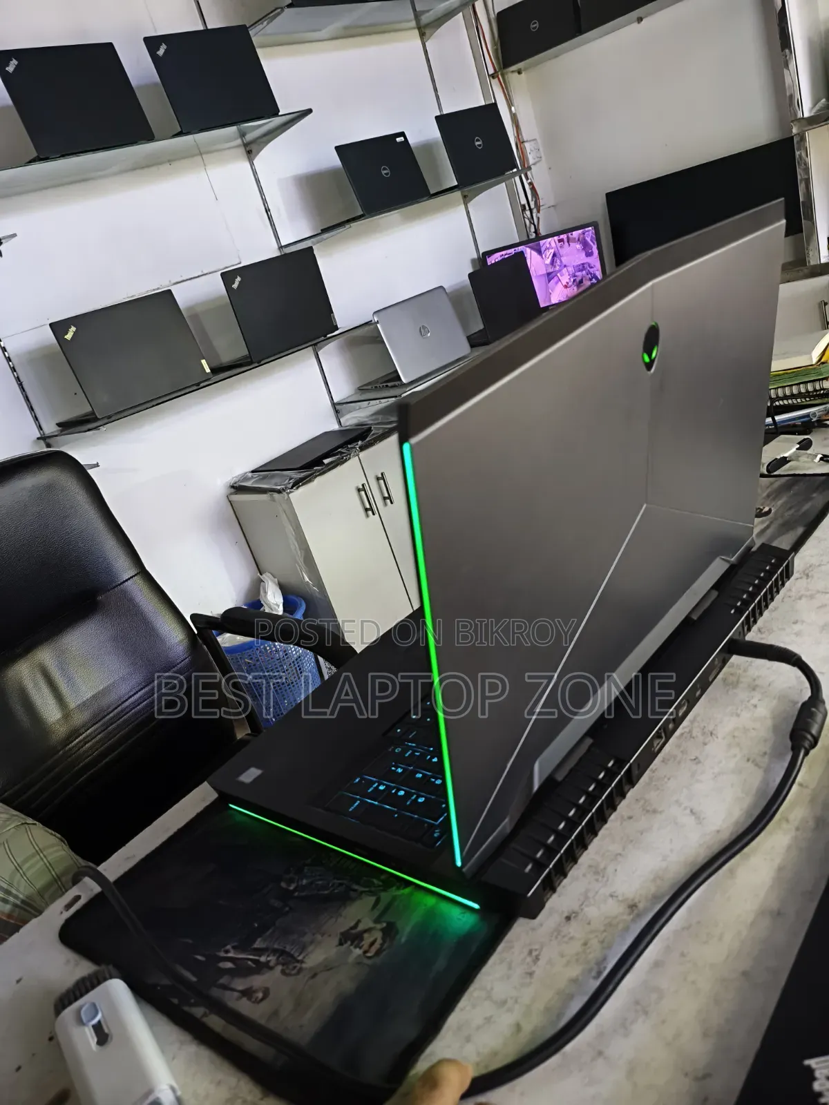 Laptop Dell Alienware M18 R1 8GB Intel Core I9 HDD 500GB