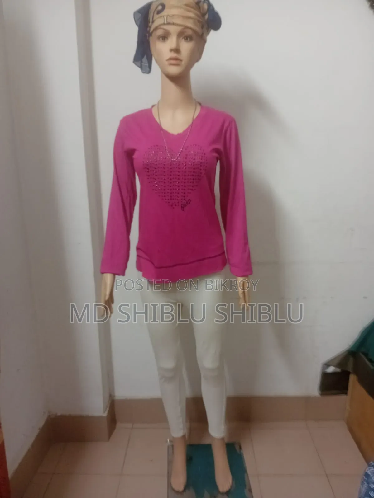 পোশাক ডিসপ্লে দেওয়ার প্লাস্টিকের ডল
