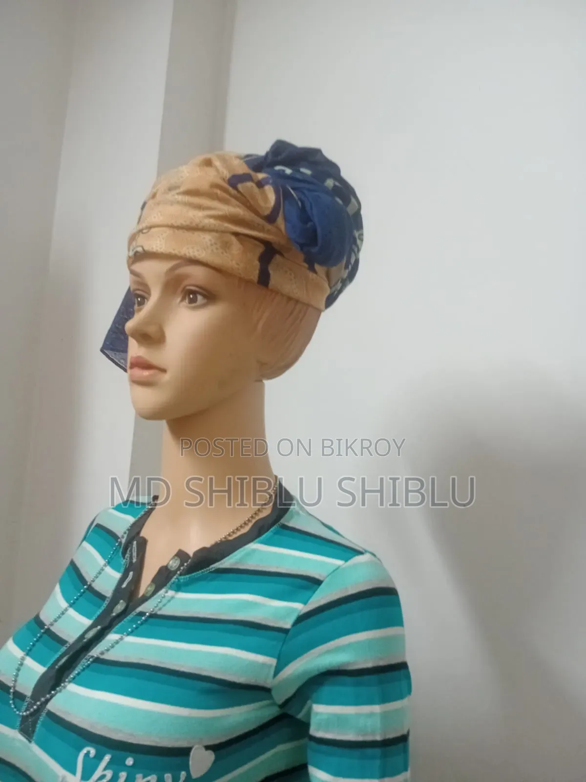 পোশাক ডিসপ্লে দেওয়ার প্লাস্টিকের ডল