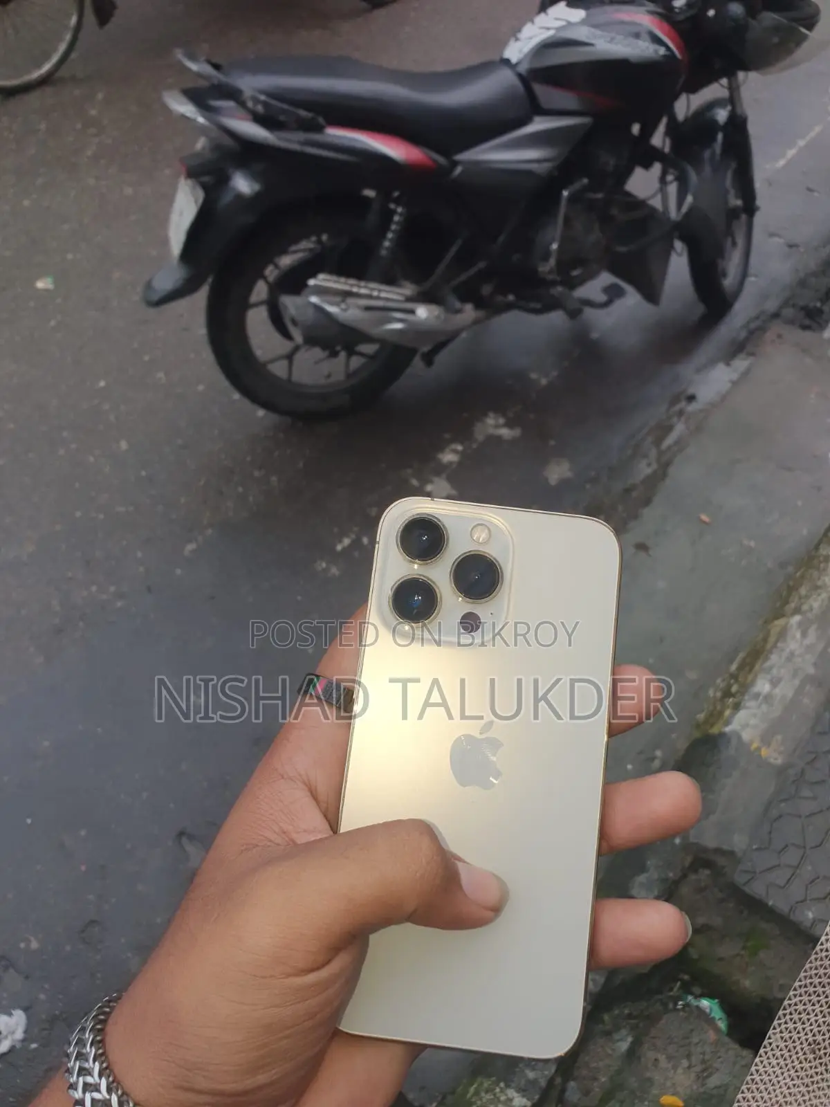 অ্যাপল আইফোন ১৩ প্রো ২৫৬ জিবি গোল্ড