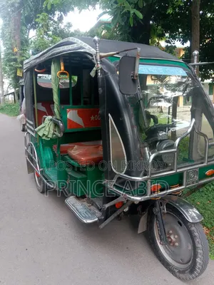 মোটরসাইকেল ২০২৩ সবুজ